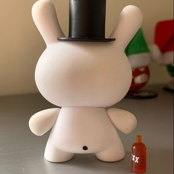 Kid robot Frank kozik snowman 2010 edition. - Picture 3 of 9